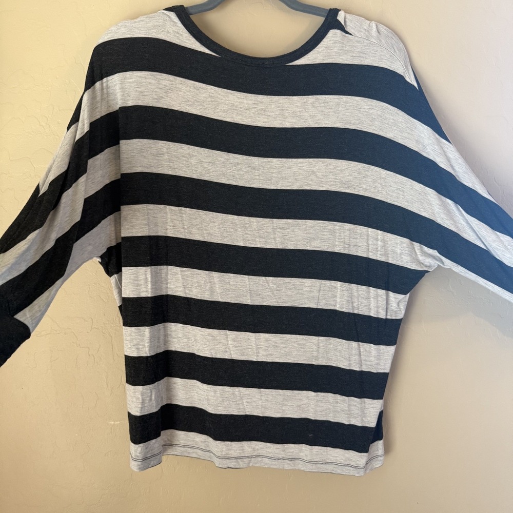 Heather By Bordeaux Knit Top Women's Black White Striped‎ Dolman Sleeve Tee - Picture 2 of 7